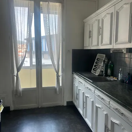 Splendide T4 Avec Balcon Apartment
