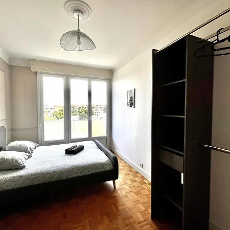 Appartement Splendide T4 Avec Balcon